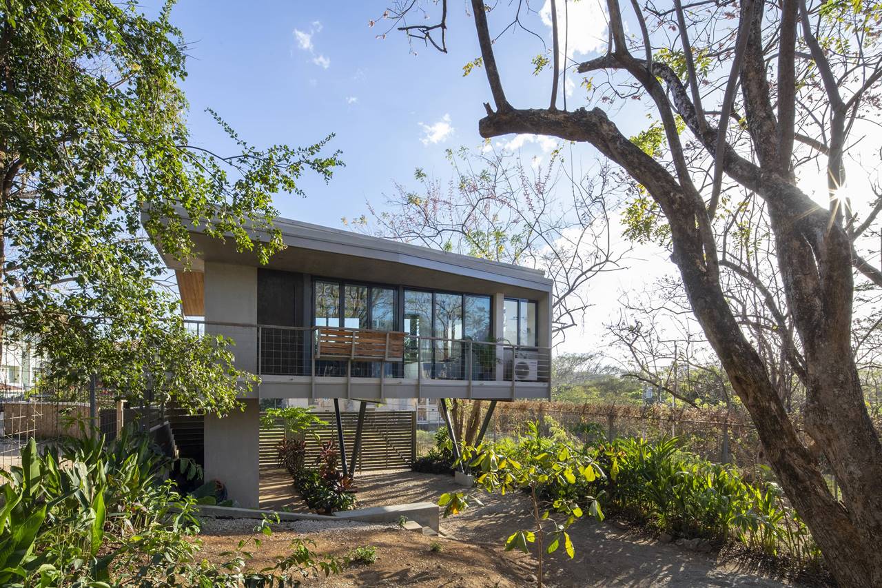 GARDEN HOUSE 028