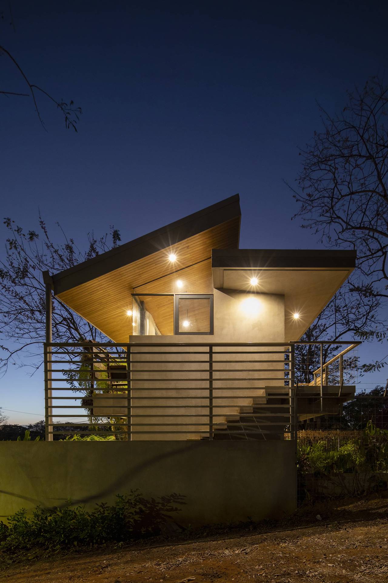 GARDEN HOUSE 037