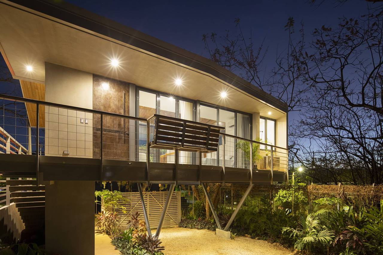 GARDEN HOUSE 039